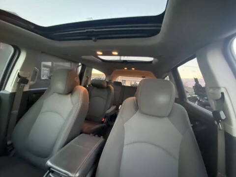 2017 Chevrolet Traverse LT