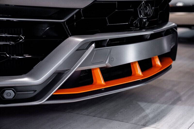 2022 Lamborghini Urus