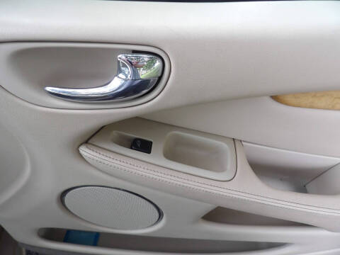 2003 Jaguar X-Type 2.5