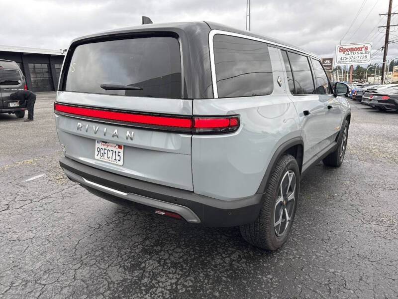 2023 Rivian R1S Adventure