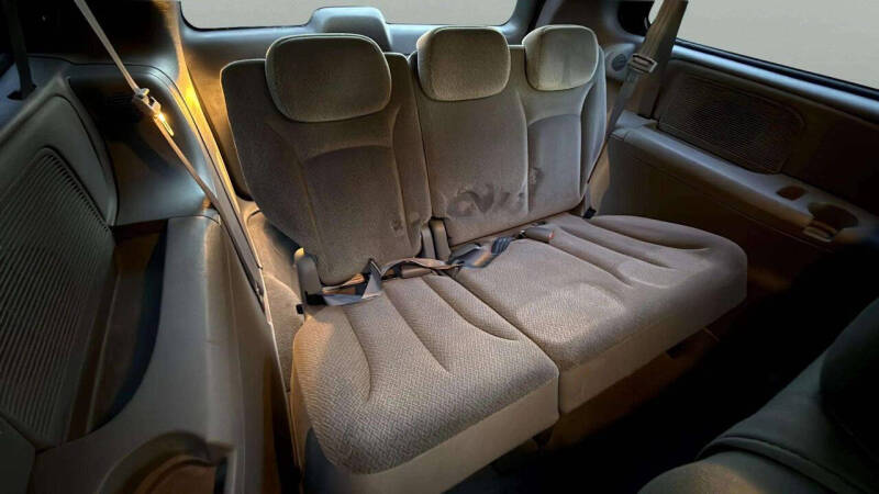 2005 Dodge Grand Caravan SE