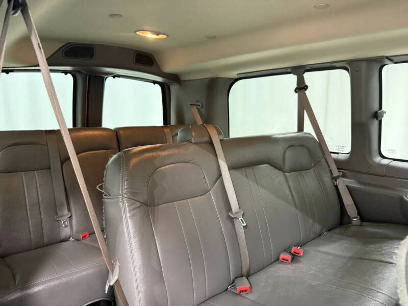 2018 Chevrolet Express LS 2500
