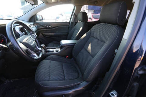 2017 GMC Acadia SLE-2