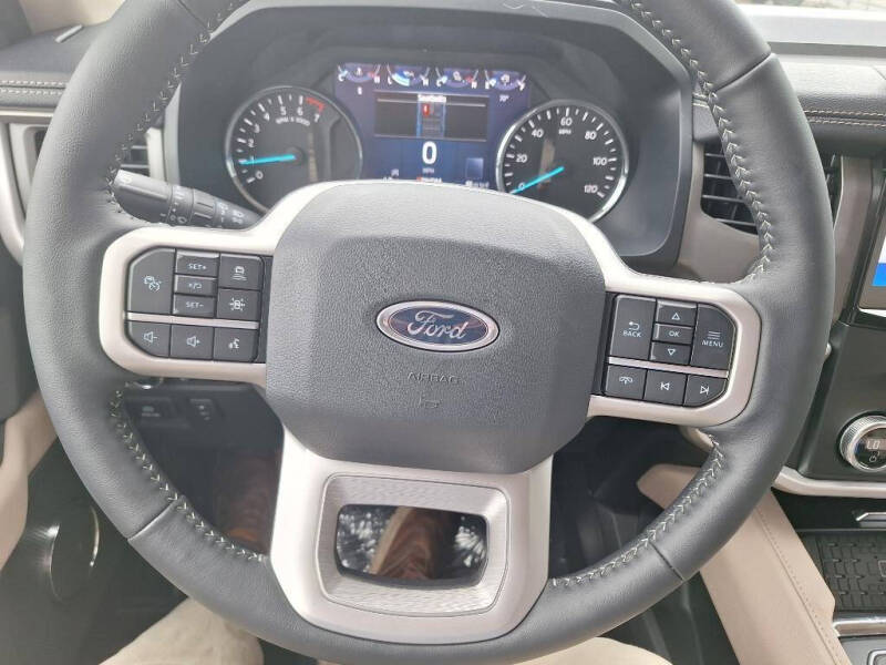 2024 Ford Expedition MAX XLT