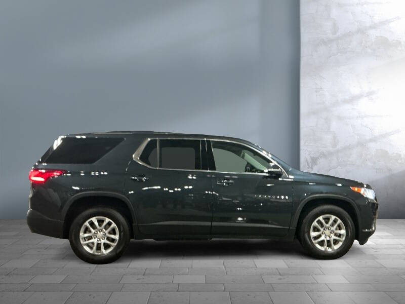 2021 Chevrolet Traverse LT Leather