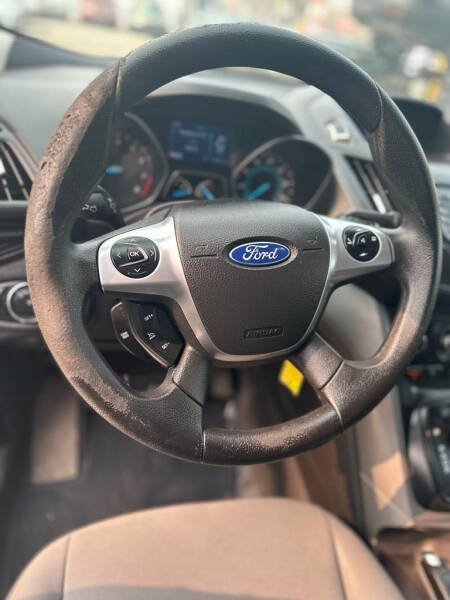 2015 Ford Escape SE