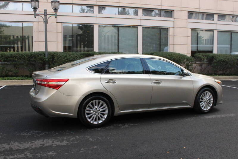 2013 Toyota Avalon Hybrid XLE Touring