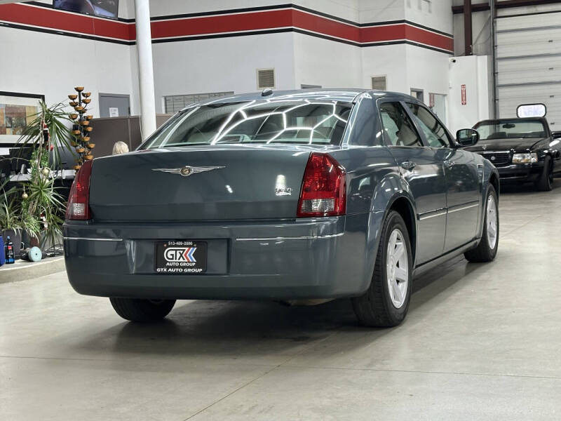 2005 Chrysler 300 Touring