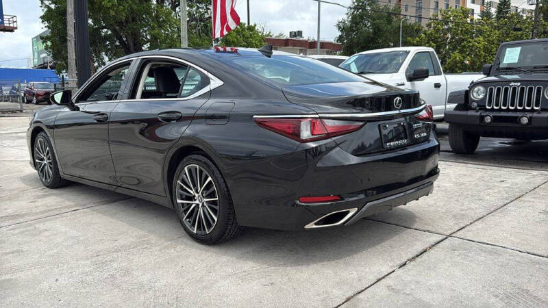 2022 Lexus ES 350