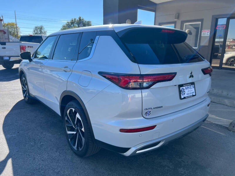 2024 Mitsubishi Outlander PHEV SE