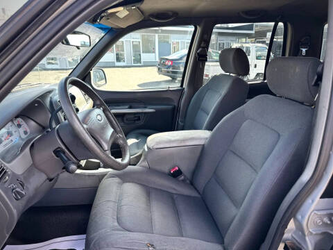 2002 Ford Explorer Sport Trac Value