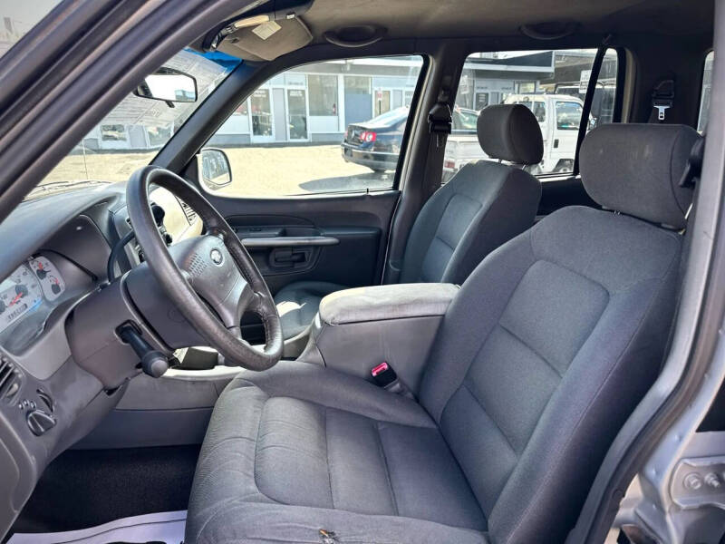 2002 Ford Explorer Sport Trac Value