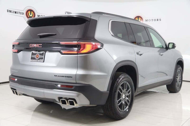 2025 GMC Acadia Elevation