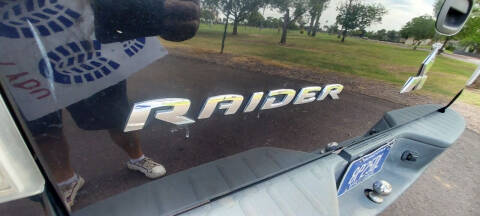 2008 Mitsubishi Raider LS