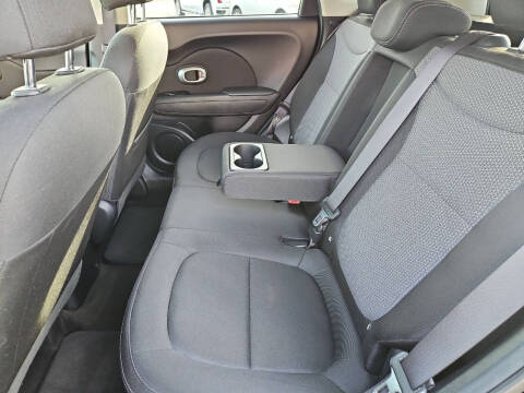 2018 Kia Soul +