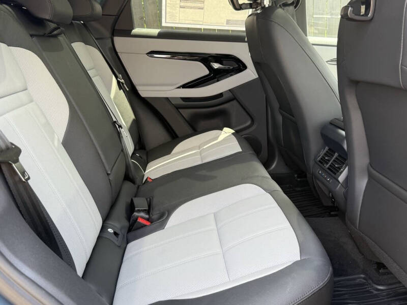 2026 Land Rover Range Rover Evoque P250 Dynamic SE