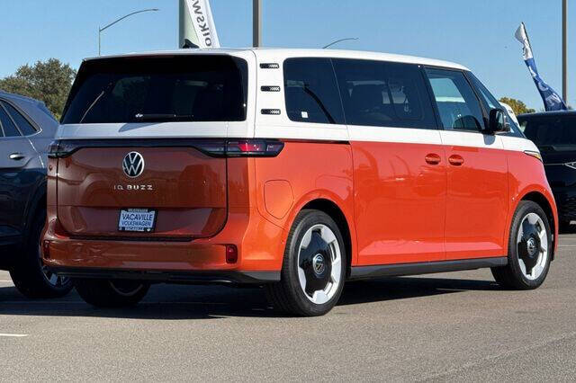 2025 Volkswagen ID. Buzz Pro S Plus