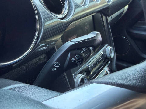 2015 Ford Mustang EcoBoost Premium