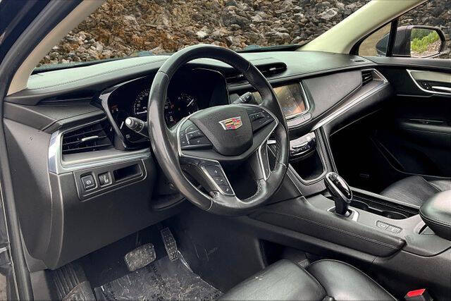 2017 Cadillac XT5 Premium Luxury