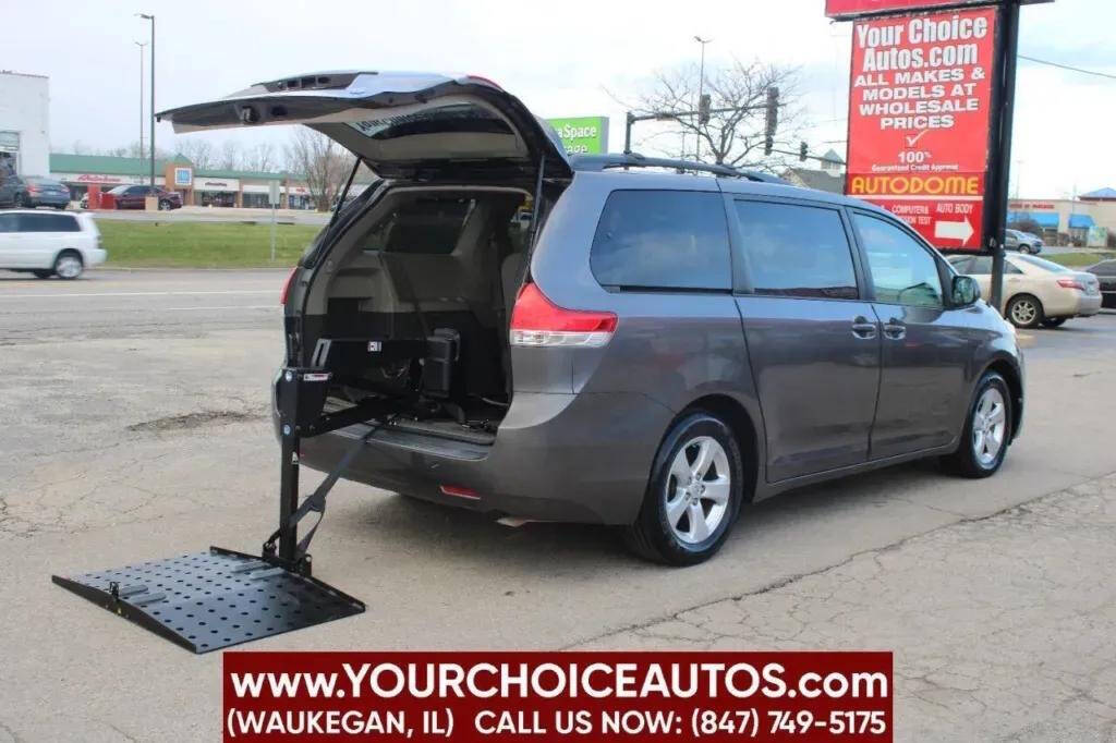 2012 Toyota Sienna LE Mobility 7 Passenger 4dr Mini Van's photo