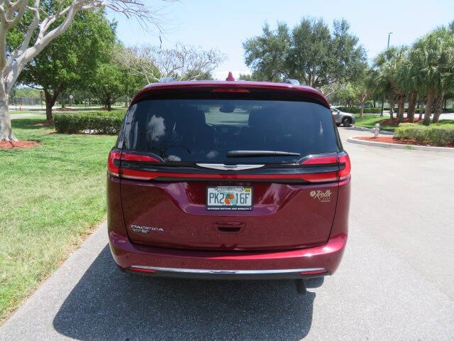 2021 Chrysler Pacifica Touring L