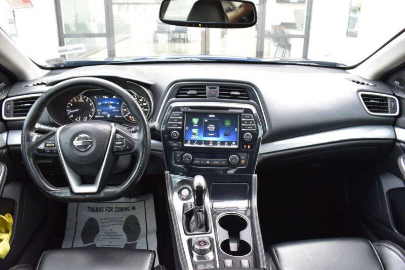 2017 Nissan Maxima