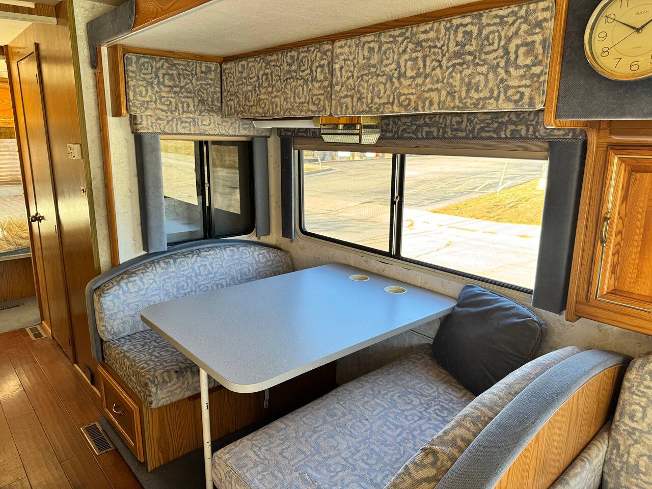 1996 Winnebago Adventurer for sale at Saccucci's Of Schaumburg in Schaumburg, IL