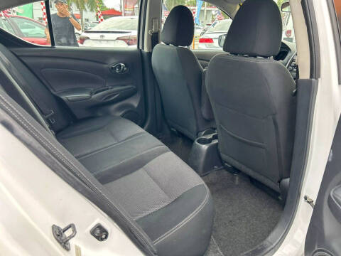 2017 Nissan Versa 1.6 S