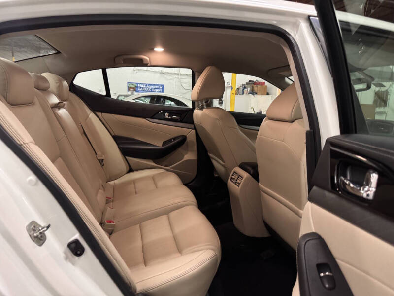 2017 Nissan Maxima 3.5 SV