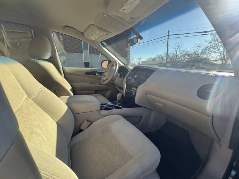 2014 Nissan Pathfinder S