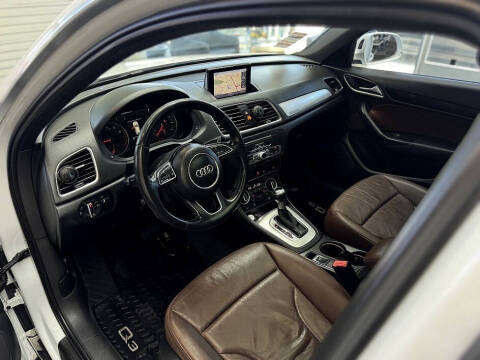 2016 Audi Q3 2.0T quattro Premium Plus