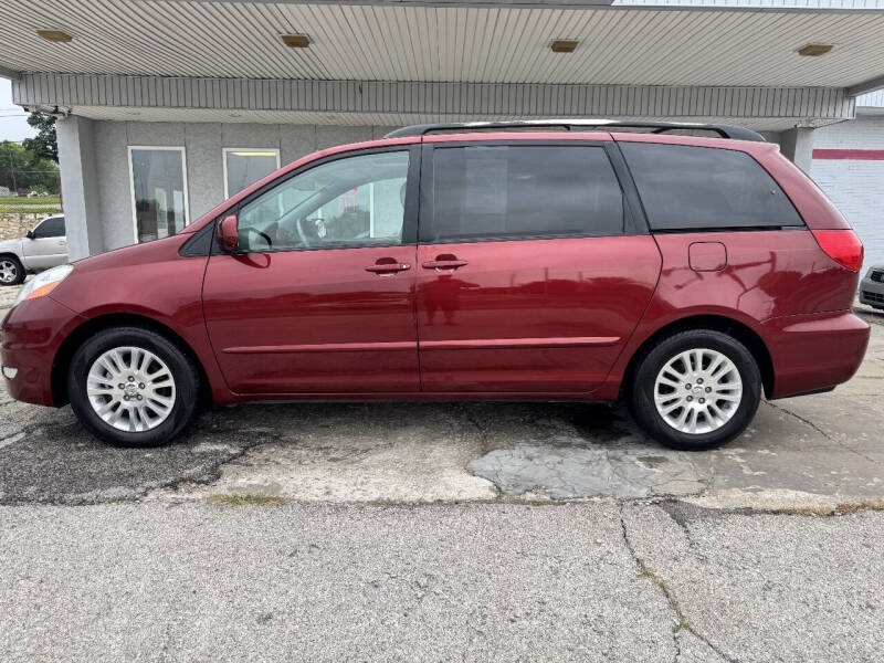 2008 Toyota Sienna XLE
