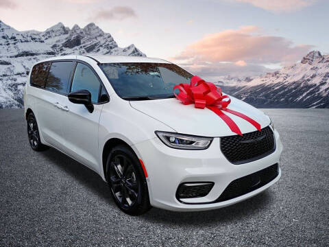 2026 Chrysler Pacifica Select