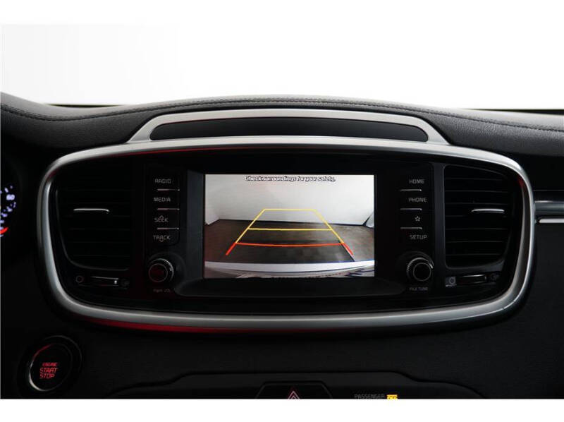 2020 Kia Sorento S V6