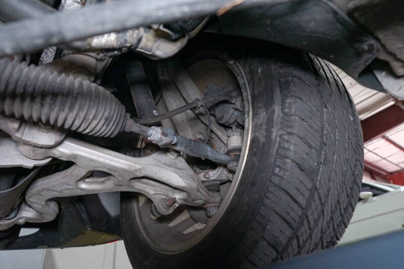 2004 Ford Thunderbird Deluxe