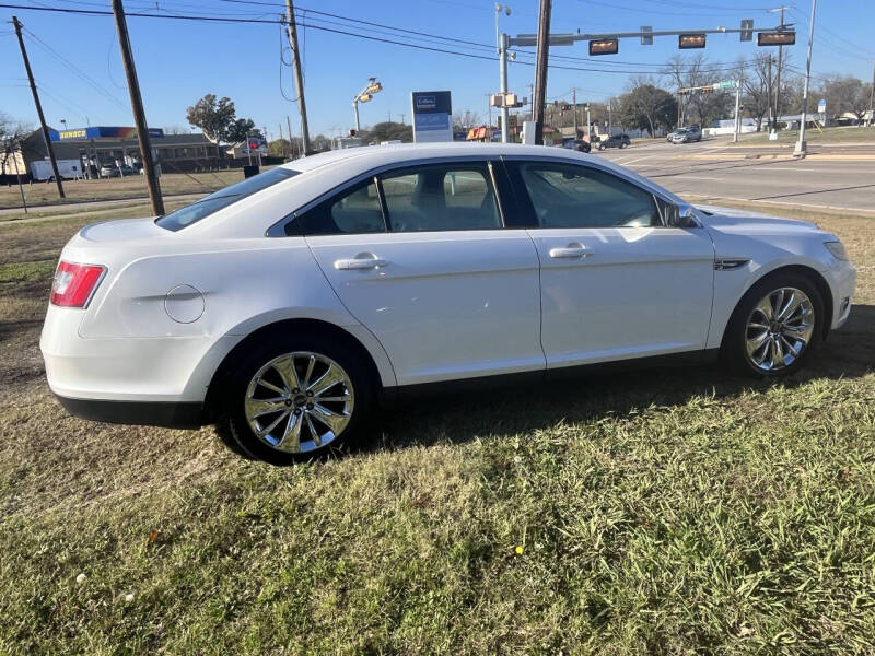 2010 Ford Taurus Limited