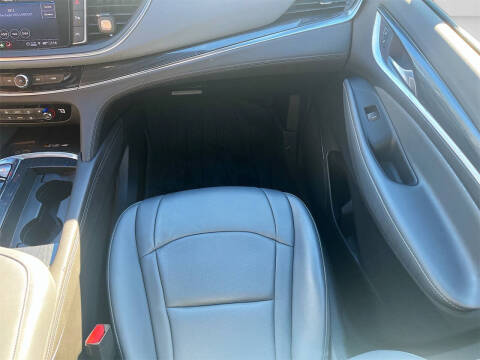 2024 Buick Enclave Essence