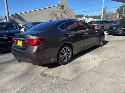 2016 Infiniti Q70 Hybrid
