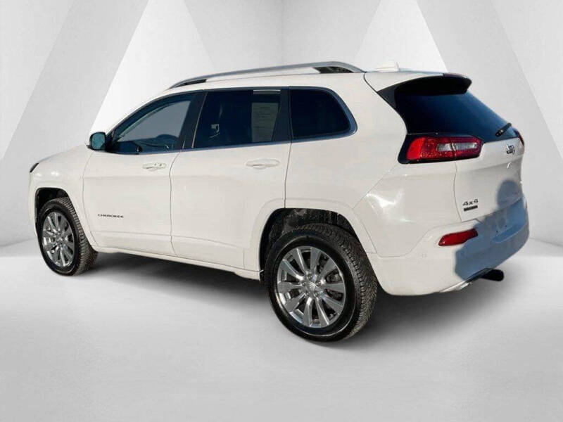 2017 Jeep Cherokee Overland