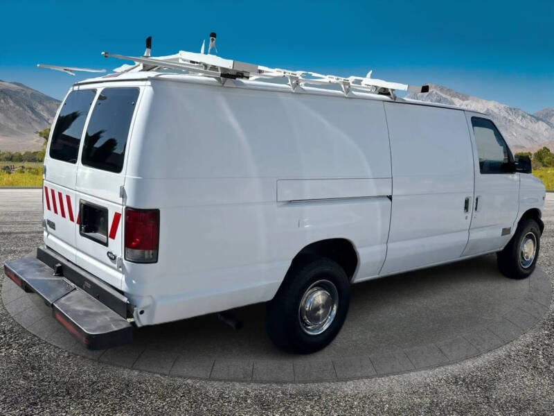 2002 Ford E-Series E-350 SD