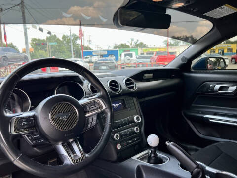 2022 Ford Mustang EcoBoost