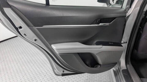 2020 Toyota Camry Hybrid LE