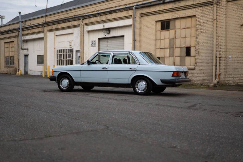 1978 Mercedes-Benz 240-Class