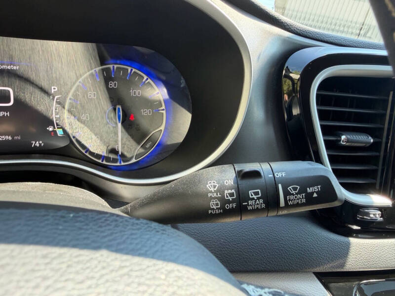 2024 Chrysler Pacifica Touring L
