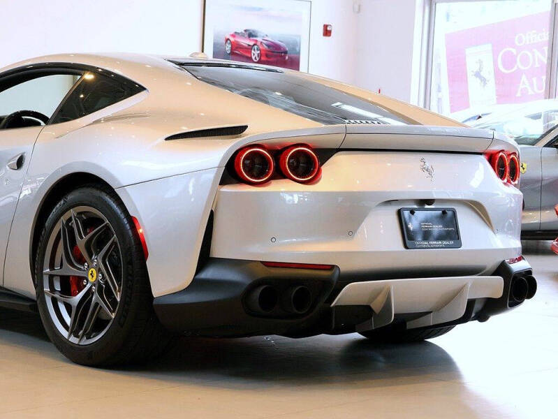 2019 Ferrari 812 Superfast
