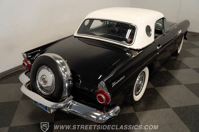 1956 Ford Thunderbird