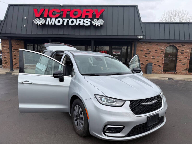 2024 Chrysler Pacifica Plug-In Hybrid Select