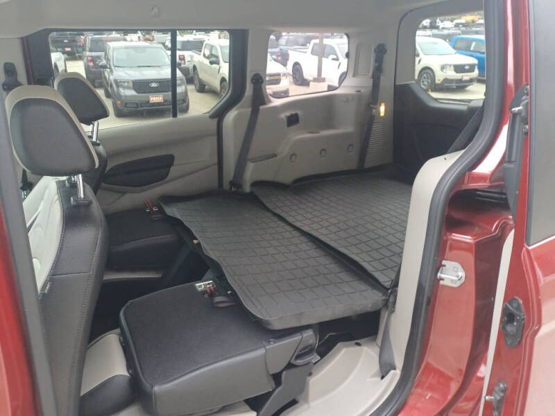 2019 Ford Transit Connect Titanium