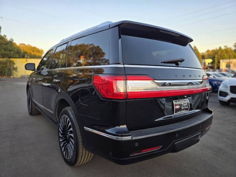 2018 Lincoln Navigator Black Label