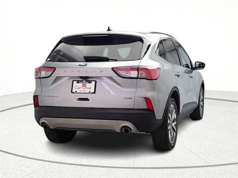 2022 Ford Escape Hybrid Titanium